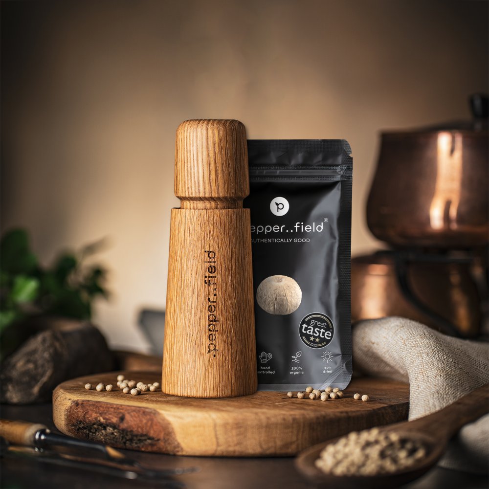 Moulin naturel scandinave à poivre (17 cm) + poivre blanc (50 g)