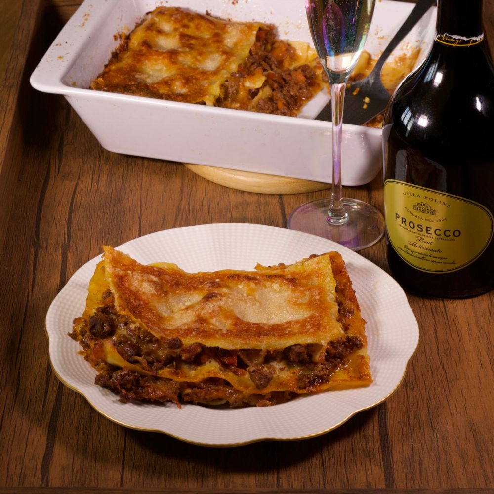 Lasagne Bolognese s černým Kampotským pepřem