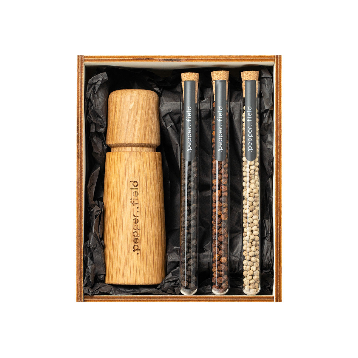 Moulin scandinave avec un jeu de tubes à essai au poivre de Kampot dans un coffret cadeau en bois (3x10g)